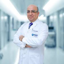 Dr Vivek